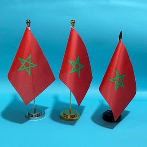 Bureauvlag Marokko met standaard | Minitafelvlag Marokko 14 x 21 cm