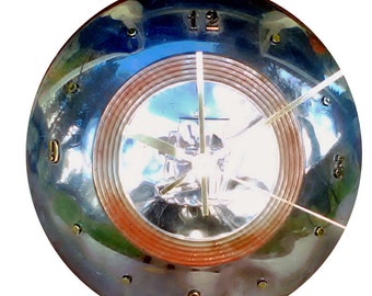 Vintage Clock, Plymouth Hubcap clock, 60s, with numbers, (v hubcap art)