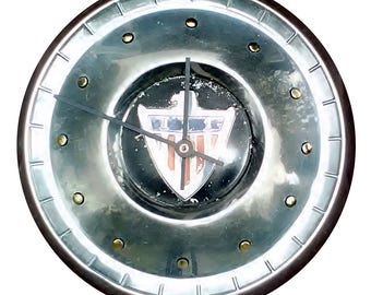 Rambler American Hubcap Clock, late 50s & early 60s, with dots for numbers