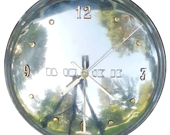 Hubcap Clock, Buick '50s with numbers (hub cap retro clock)