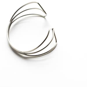 Geometric bracelet designed with angles and lines, its open shape allows for incredible comfort and striking visual appearance Kite Cuff image 4