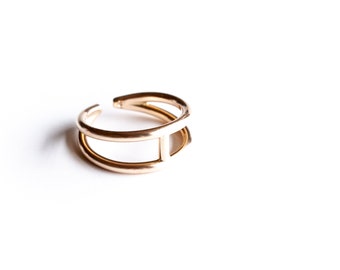 Minimalist sculptural 14K solid yellow gold wire ring, modern design that is simple yet striking, made in any size - "Gold Vega Ring"