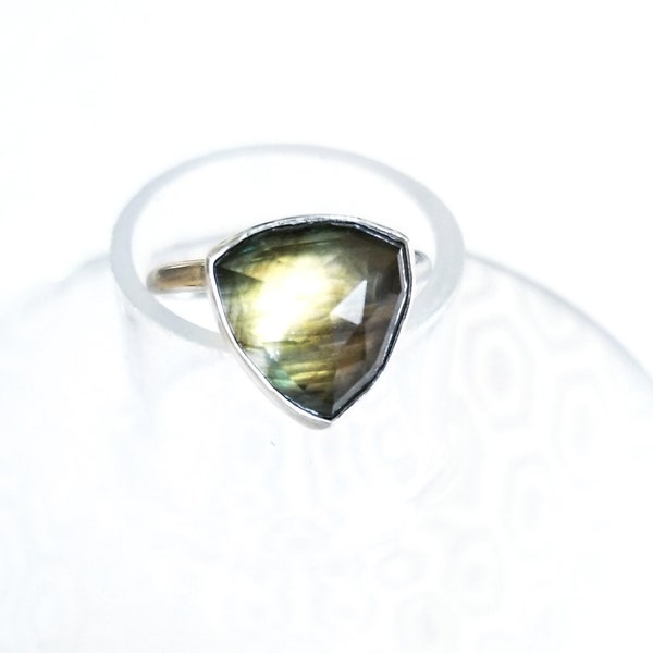 Lumen ring - faceted labradorite and sterling silver petite luminous triangular ring