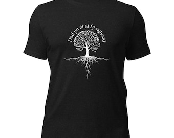 May include: Black t-shirt with a white tree design and the text "Dod yn ol at fy nghoed" around the tree.