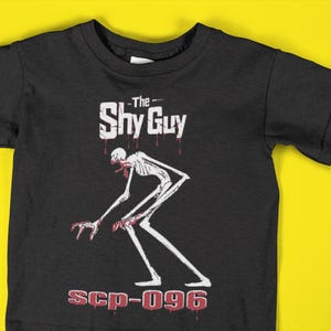 The Shy Guy boys shirt, SCP 096 kids t-shirt, child graphic tee, scp fan, siren head sirenhead, spooky gift toy, goth Gamer, scp-096 monster