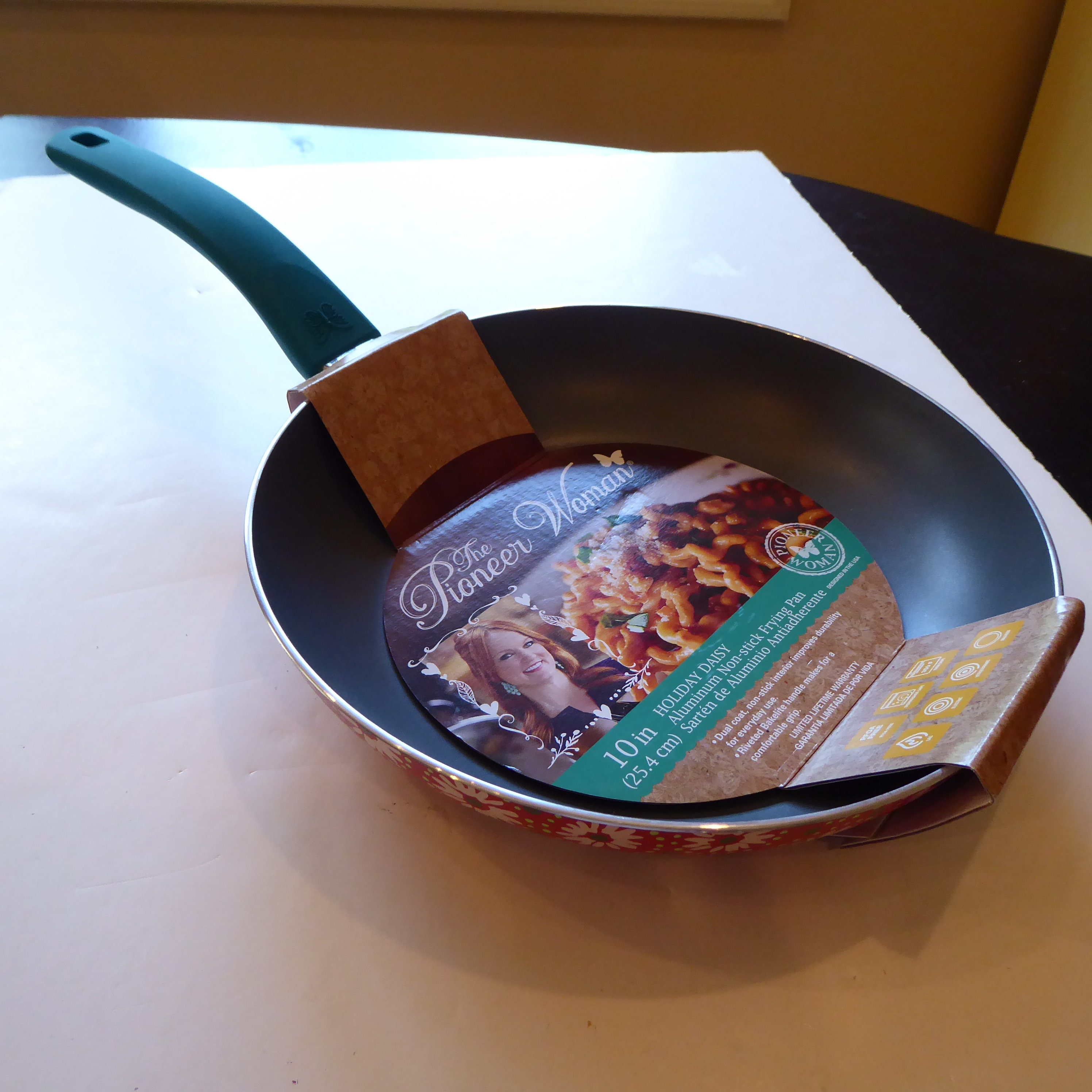 The Pioneer Woman Ceramic Everyday Pan, Double Handles 