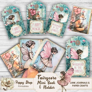 Könnte beinhalten: Ein Satz druckbarer Mini-Buch- und Halter-Designs im Fairycore-Stil. Die Designs zeigen Feen, Füchse und Blumenmuster. Der Text auf den Designs lautet "Feengarten", "Feenmagie" und "Flüstern im Wald".