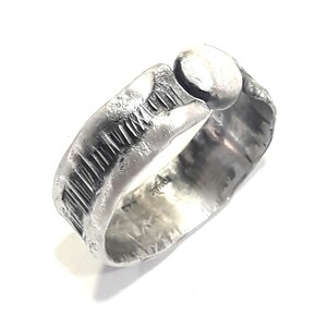 Rustic Men&#39;s Sterling Silver Ring with Hammered Texture and Molten Border