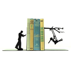 Swinging Bookends