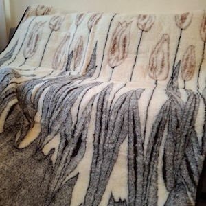 Natural Wool Blanket Cozy Wool Blanket Handwoven and Soft, Perfect Gift Wool Blanket for Bedding Time Warm Blanket Stylish Throw for Hom