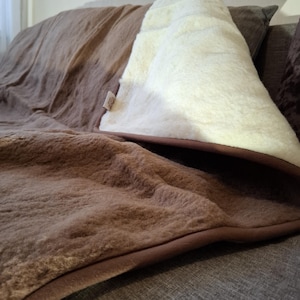 Natural Wool Blanket Cozy Wool Blanket Handwoven and Soft, Perfect Gift Wool Blanket for Bedding Time Warm Blanket Stylish Throw for Hom