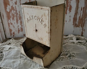 Vintage Cream Metal Tin Shabby Match holder Kitchen Display Rustic Farmhouse Primitive Brocante AS-IS