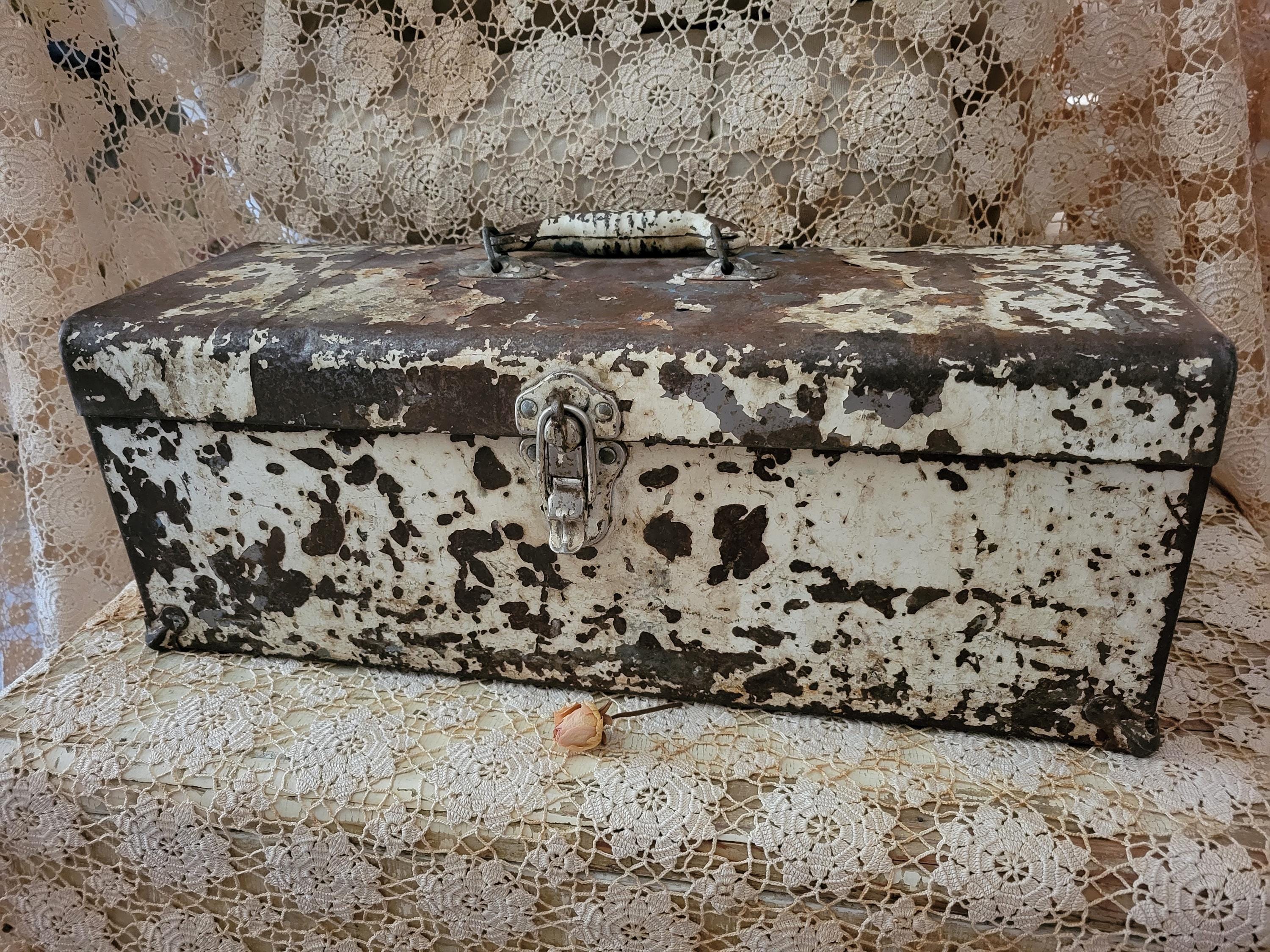 手数料安い Metal Primitive Shabby X-LARGE Antique Cream Box Tool Rusty アンティーク雑貨