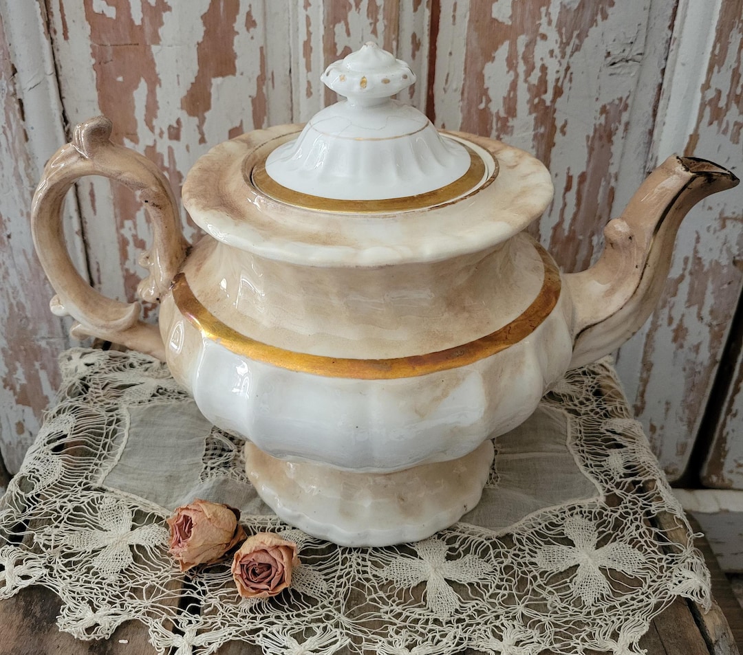 Beautiful Shabby Vintage All-over Discolored Crazed Tea Pot Porcelain ...