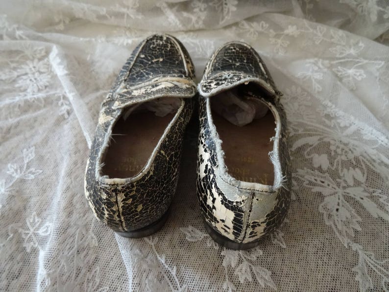 Vintage SHABBY Victorian Black Cream Child's Loafers Shoes image 2