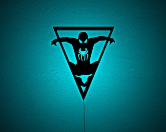 Spider LED Wall Sign – Illuminated Wooden Wall Art for Nursery, Kids’ Room & Game Room Decor, Christmas Gift for Kids Room