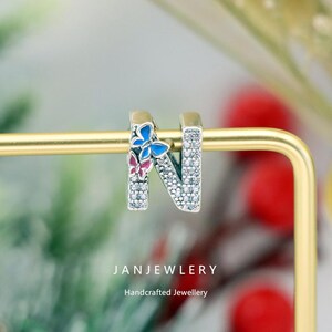 Joyería DIY con cuentas de letras de plata S925 con la letra N y una mariposa que brilla en la oscuridad compatible con Pandora