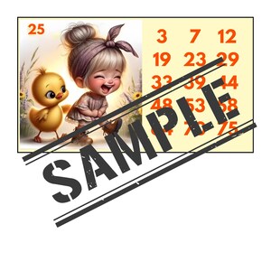 Puede incluir: Ilustración digital de una niña de dibujos animados sonriendo y un pollito amarillo. La niña lleva un vestido rosa y una diadema. Una tarjeta de bingo con números está en el fondo. La palabra "SAMPLE" está estampada en la imagen.