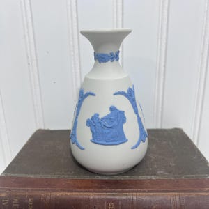 Vintage Wedgwood Reverse Blue Bud Vase