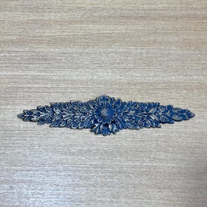 Vintage Ornate Brass Flower Wall Decor: Hollywood Regency Style