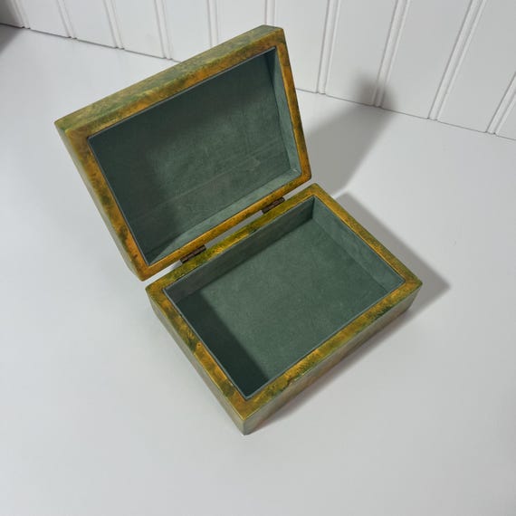 Marble-esque Pattern Lacquered Resin Trinket Box,… - image 6