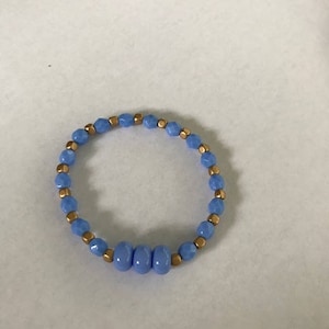 Periwinkle Blue Stretch Bracelet with Handmade Lampwork  Focal Beads