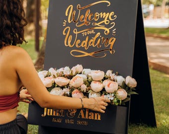 Personalisierte Holz Blumenkasten Hochzeit Willkommensschild: Gold Plexiglas Text