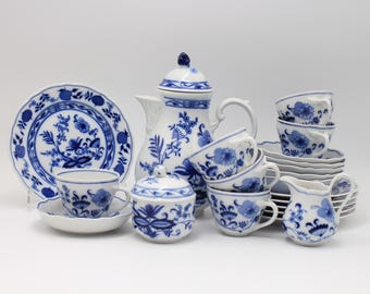 Juego de café Oscar Schaller con diseño de cebolla azul para 6 personas, 21 piezas.