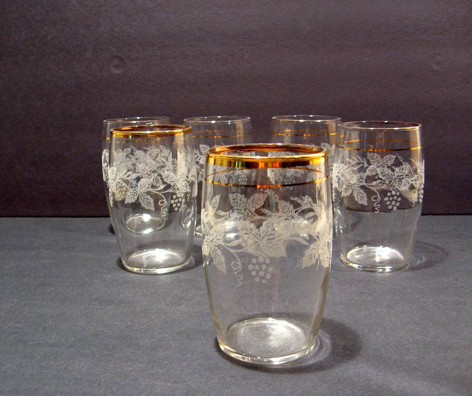 Vintage Etched Glass Tumblers Gold Rimmed Drinks Glasses Etsy
