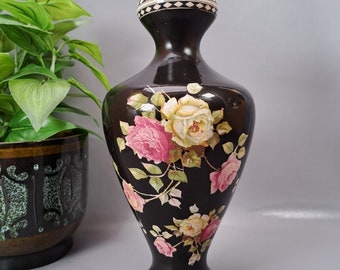 antique vintage black vase with pink cream roses flowers floral country house