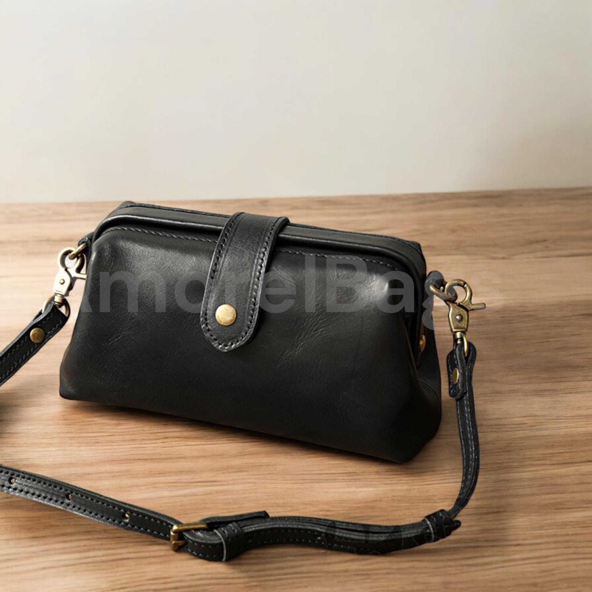 Premium leather retro handmade bag hotsell