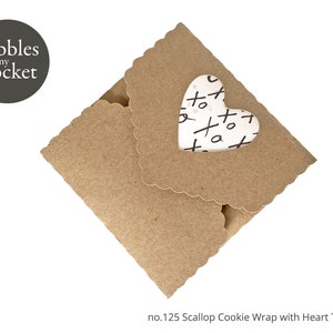 no.125 Scallop Cookie Wrap with Heart Cut Out Digital Download SVG & Pdf