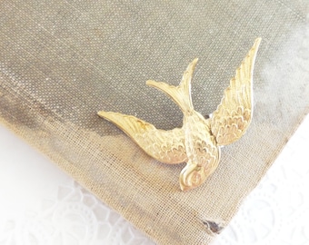 Golden Sparrow Hair Clip - Gold Bird - Bird Alligator Clip - Sparrow Swallow Hair Clip - Gold Swallow Alligator Clip - Bird Hair Barrette