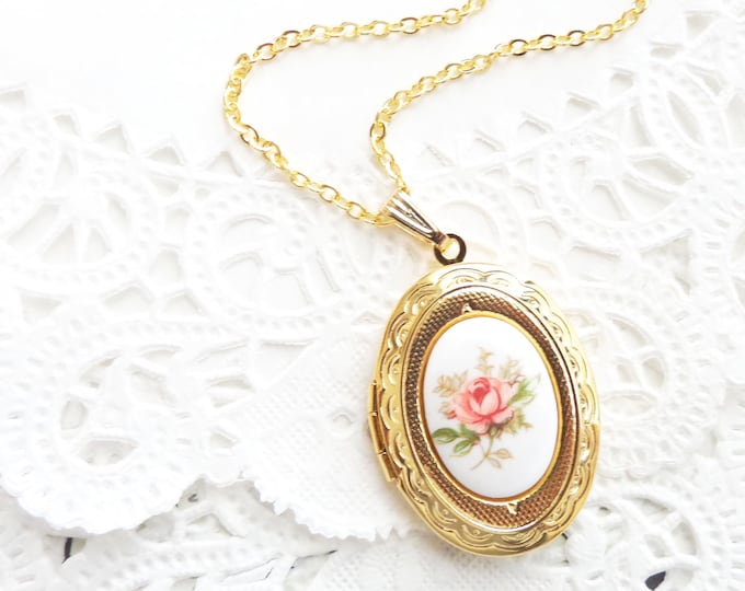 Vintage Rose Locket Necklace 16k Gold Plated Gold Locket Oval Locket Keepsake Vintage Limoges