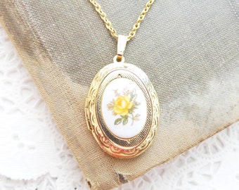 Vintage Rose Locket Necklace 16k Gold Plated - Gold Locket - Oval Locket - Keepsake - Vintage Limoges - Yellow Rose Locket - Yellow Limoge
