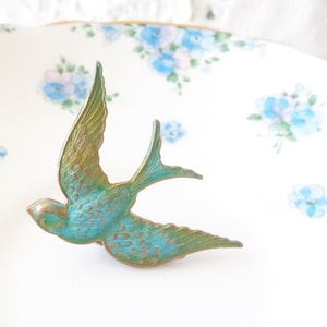 Verdigris Sparrow Hair Clip - Bird - Swallow Alligator Hair  Clip - Green Blue Verdigris Swallow - Woodland Wedding - Bridal Hair Accessory