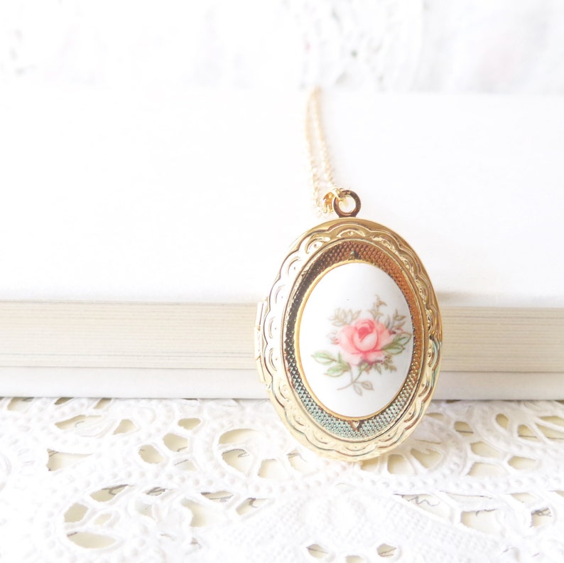 Vintage Rose Locket Necklace 16k Gold Plated Gold Locket Etsy Australia