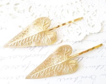 Gold Heart Shaped Leaf Hair Pins - Gold Leaf Bobby Pins - Woodland Hair Pins - Wedding Hair Accessories - Bridal Hair