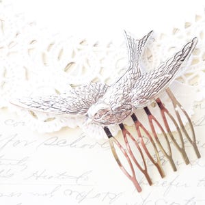 Silver Flying Sparrow Hair Comb - Swallow Hair Comb - Flying Bird Hair Comb - Woodland Hair - Wedding Hair Comb - Silver Bird Comb