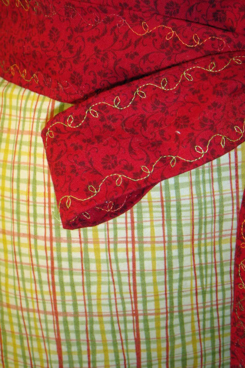 Apples And Plaid Three Tier Market Apron