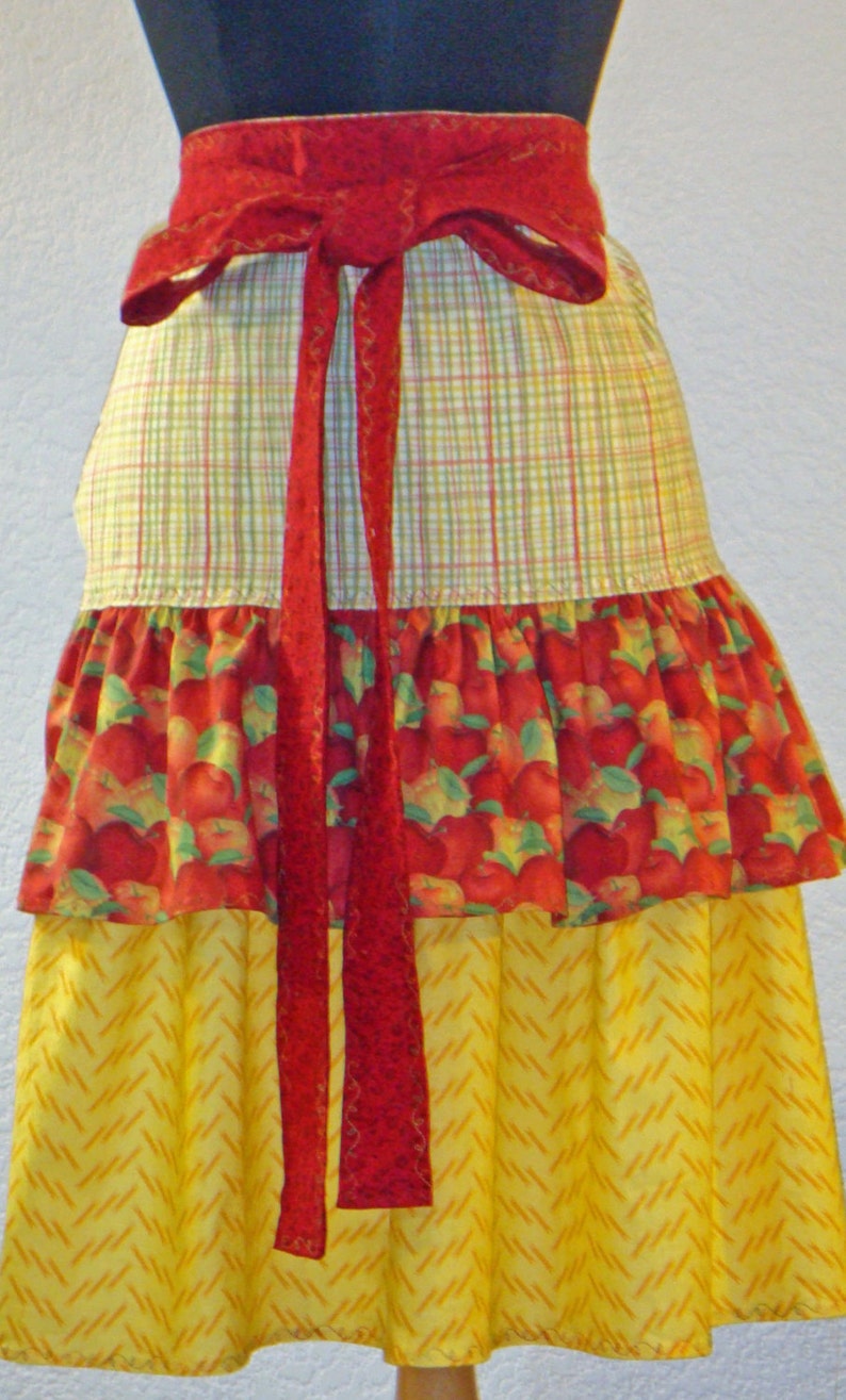 Apples And Plaid Three Tier Market Apron