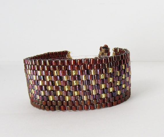 Peyote Stitch Bracelet-Dark Reds with Gold Accents SKU: BR1039