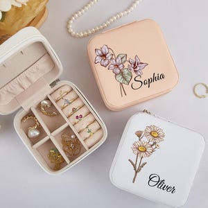 Custom Jewelry Box,Personalized Name Jewelry Box with Birth Flower,Travel Jewelry Box,Flower Jewelry Case,Bridesmaid Gifts,Bridal Party Gift