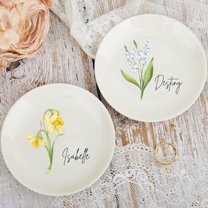 Watercolor Flower Ring Dish,Personalized Birth Flower Trinket Dish,Gifts for Mom,Wedding Bridesmaid Gift,Birthday Gift,Custom Jewelry Dish