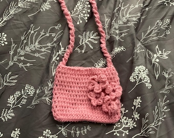 Crossbody crochet pink kids bag with flowers