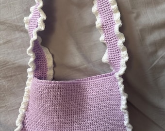 Crochet ruffle bag lilac with white ruffles
