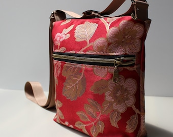 Handgefertigte Floral Satin Crossbody Bag, Festival Geldbörse