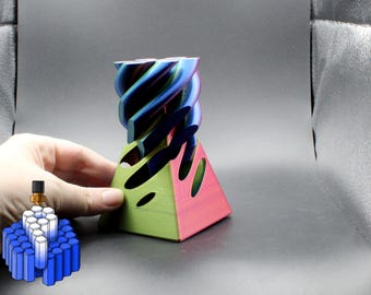 Piramidkowy Fidget – drukowany w 3D, transformujący spiralny Fidget na biurko i geometryczny element dekoracyjny