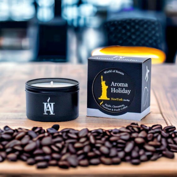 New York Scented Soy Candle: NYC Coffee Shop Aroma, Spiced Apple & Cinnamon