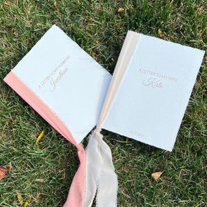 Libros de votos personalizados, juego de 2 libros de votos hechos a mano en papel, libros de votos para él y para ella, juego de 2 libros de votos de boda, libros de votos con borde rasgado a mano